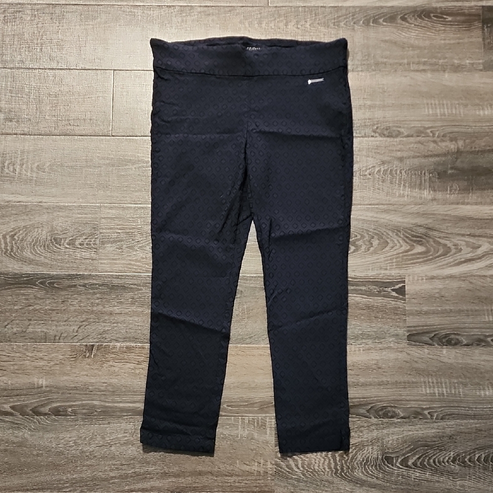 🦇 Roz & Ali Dark Blue Patterned Pants 🦇